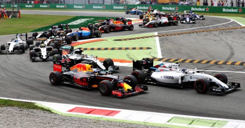 Az F1-es versenyző Daniel Ricciardo szerint a 2016-os autókkal volt a legklasszabb versenyezni