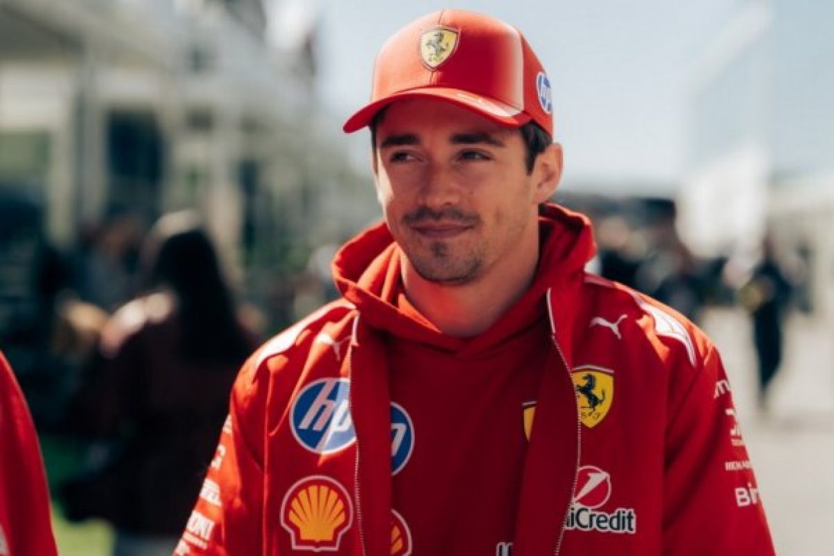 Leclerc hosszabbította a szerződését a Ferrarival: Folytatja a karrierjét a legendás csapatban