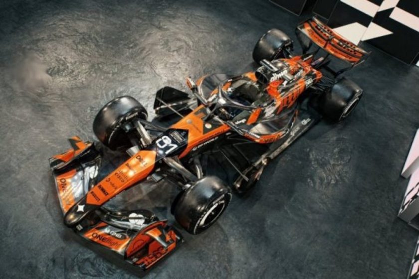A McLaren ünnepélyesen megünnepli 1000. futamát különleges festéssel Monacóban